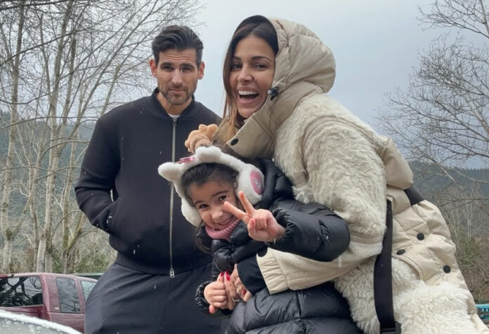 c251df5d852421b8be400a0998753448 L.jpg c251df5d852421b8be400a0998753448 L.jpg