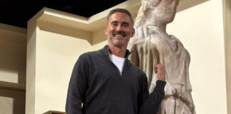 c93ce7cc2118211655134470696bef08 L.jpg