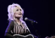 dolly parton ap 1200x630.jpg