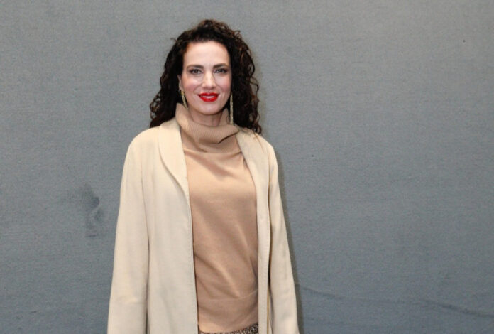 e07e08a73e6b4a5caf178728fca1cdb4 L.jpg