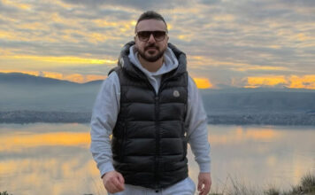 ee6a764c772786bb0a96594f33a14534 L.jpg