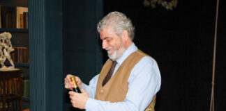 ef52e566fc3c12905a5284500ce5fd25 L.jpg