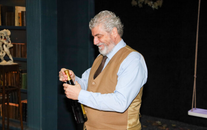 ef52e566fc3c12905a5284500ce5fd25 L.jpg