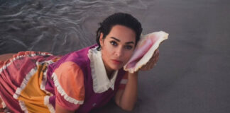 f943f7189bb1f87f1abf0d7cf50c0df4 L.jpg