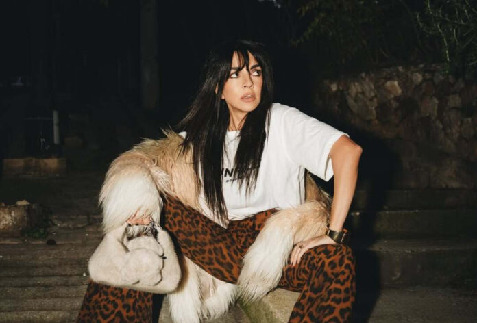 fa58e674b9f32be5247cff59ff855c64 L.jpg fa58e674b9f32be5247cff59ff855c64 L.jpg