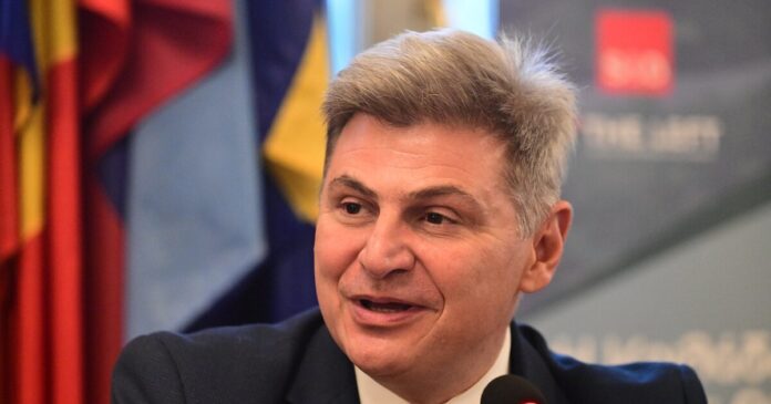 farantoyris 1200x630.jpg