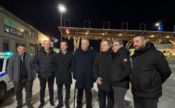 ff348d31 5081 4fe4 85c2 a633aac9f382.jpg