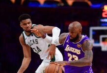 Ο Αντετοκούνμπο πήρε τη φανέλα του Λεμπρόν: «Ποτέ δεν ξέρεις, ίσως είναι το τελευταίο μας παιχνίδι ο ένας απέναντι στον άλλον» giannis antetokoynmpo lempron tzeims reuters 3 1200x630.jpg