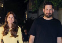 Η Ηλιάνα Παπαγεωργίου αγκαλιά με τον αρραβωνιαστικό της Γιάννη Καραβασάνη στο πρωτοχρονιάτικο ρεβεγιόν ilana papageorgioy gianis karavasanis 1200x630.jpg