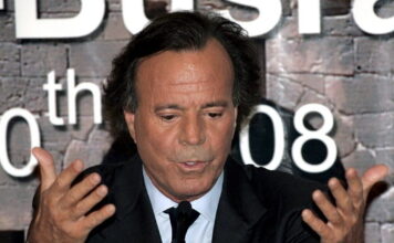 julio iglesias 1200x630.jpg