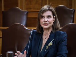 katerina batzeli pasok 1200x630.jpg