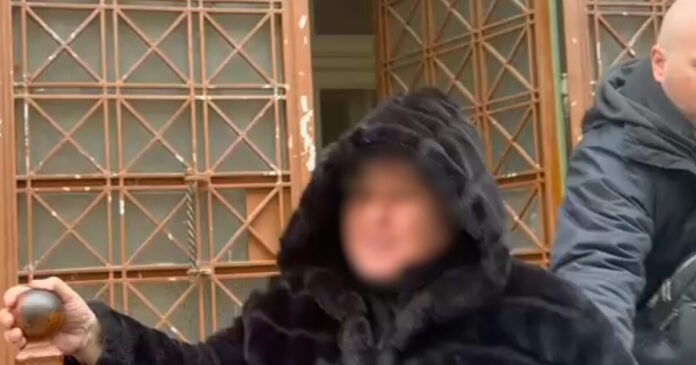 kathigitria serres 1200x630.jpg