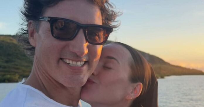 katyperry trideau 1200x630.jpg