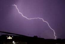 Meteo: Πάνω από 43.000 κεραυνοί έπεσαν την Δευτέρα – Οι περιοχές που «πνίγηκαν» από τη βροχή keraunos 1200x630.jpg