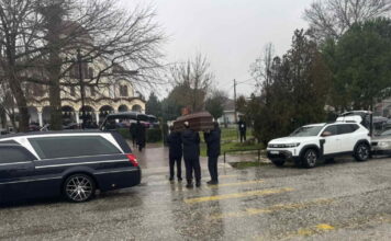 kideia boukouvala violanta 2 1200x630.jpg