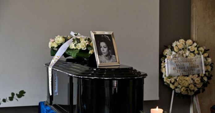 kideiamelpozarokosta1 1200x630.jpg