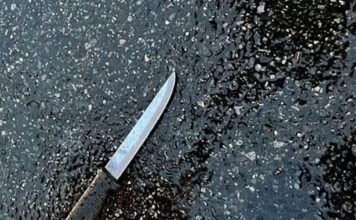 knife maxairi reuters 1200x630.jpg