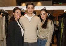 Η Αλεξάνδρα Νίκα δημοσίευσε μία τρυφερή φωτογραφία με τον αδελφό της να μαθαίνει κιθάρα στον γιο της, Βασίλη nika patera 1200x630.jpg