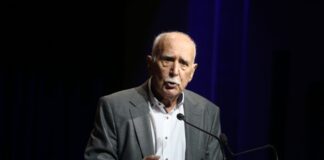 paapdakis77 1200x630.jpg