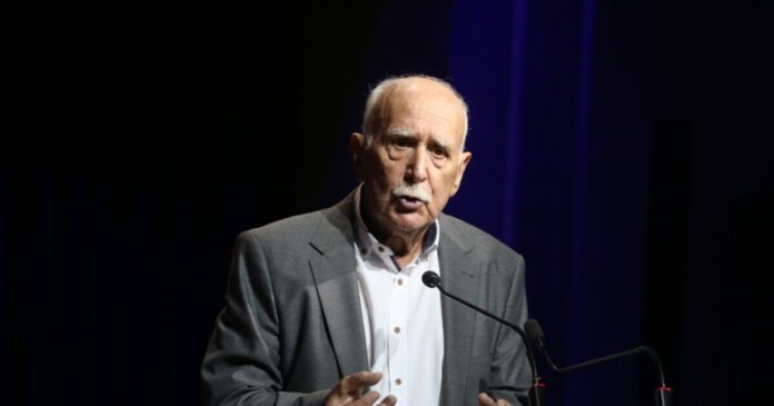 paapdakis77 1200x630.jpg