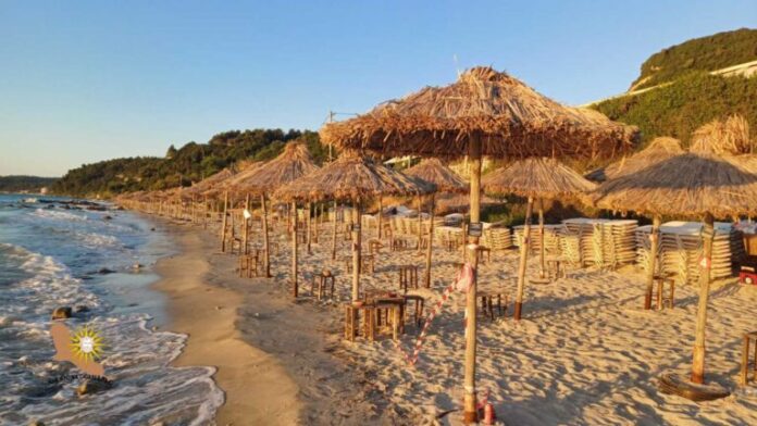 paralia Xalkidiki.jpg