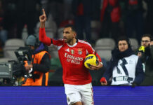 Ο Βαγγέλης Παυλίδης απολογήθηκε στους φιλάθλους της Μπενφίκα για τον αποκλεισμό από το League Cup pavlidis 1 1200x630.jpg