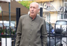 Παύλος Ορκόπουλος: «Οι δυσκολίες ήταν δεδομένες αλλά δεν ήταν ικανές να ταρακουνήσουν τον γάμο μας» pavlos orkopoulos 1200x630.jpg