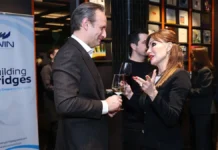 Χατζηβασιλείου και Εκμεκτσίογλου στη δράση της WIN «Building Bridges: Connecting Greece to the World» rdgfhgjhknjdxfgcvh.webp.webp