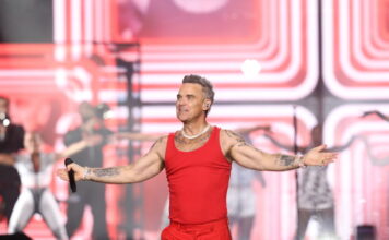robbie williams 1200x630.jpg