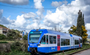 sidirodromos trena hellenic train 1200x630.jpg