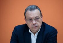 sokratisfamellos 1200x630.jpg