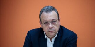 sokratisfamellos 1200x630.jpg