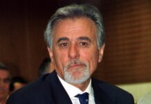 Η ΕΣΗΕΑ αποχαιρετά τον Σπύρο Καρατζαφέρη: «Ένας μαχητικός και ακούραστος δημοσιογράφος» spiros karatzaferis eurok 1 1200x630.jpg