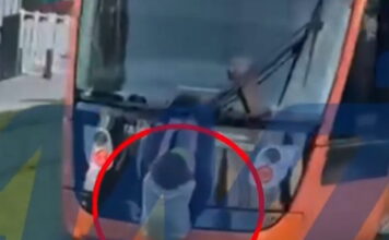 tram anhlikos 1200x630.jpg