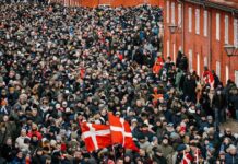 «Ντόναλντ Τραμπ, ζήτα συγγνώμη»: Πάνω από 10.000 άνθρωποι στη Δανία διαδήλωσαν κατά του Αμερικανού προέδρου trump denmark nato 2 1200x630.jpg