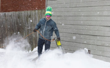 usa snoew reuters 1200x630.jpg