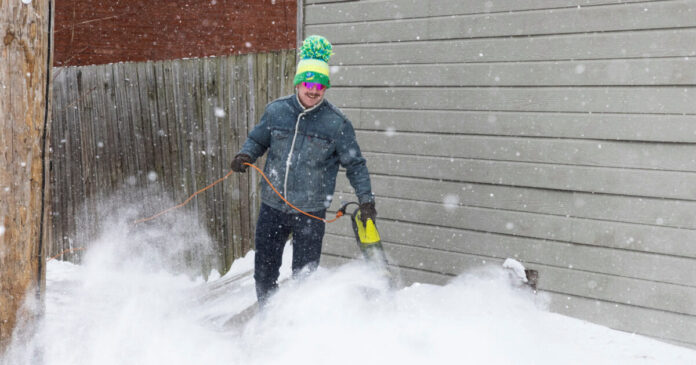 usa snoew reuters 1200x630.jpg