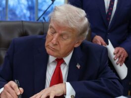 Ο Ντόναλντ Τραμπ «έχει πάθει εγκεφαλικό» και «είναι σε αρχικό στάδιο άνοιας» – Ανησυχητικά σενάρια για την υγεία του Αμερικανού προέδρου usa trump 4 1200x630.jpg