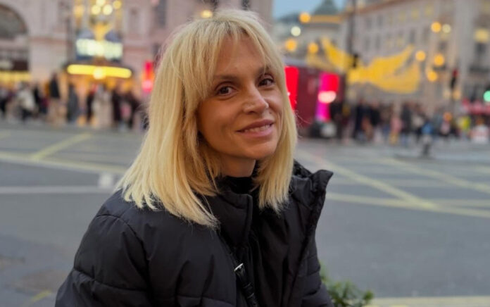 08c0af5114e3184a61330d881bf8530b L.jpg