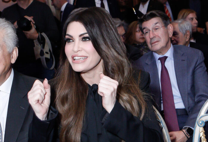 0af53a8f967acc4f2d0162116e4411c0 L.jpg