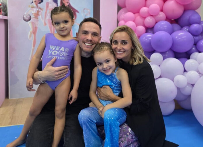 16101f0d4117057c80f41e0a8bd9f717 L.jpg