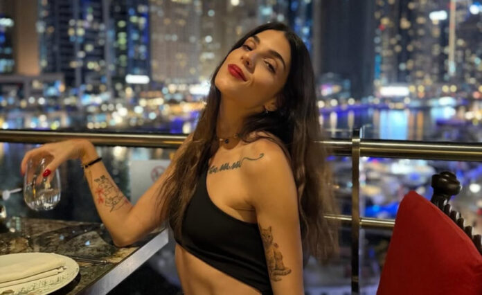 33c0bc32e753190605fc523b7465fcda L.jpg