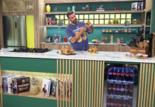 39ea4b56aa403265a4b976f387bc5d01 L.jpg