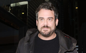 3d8b27a07e04bbc8274a435f4e3be5f7 L.jpg