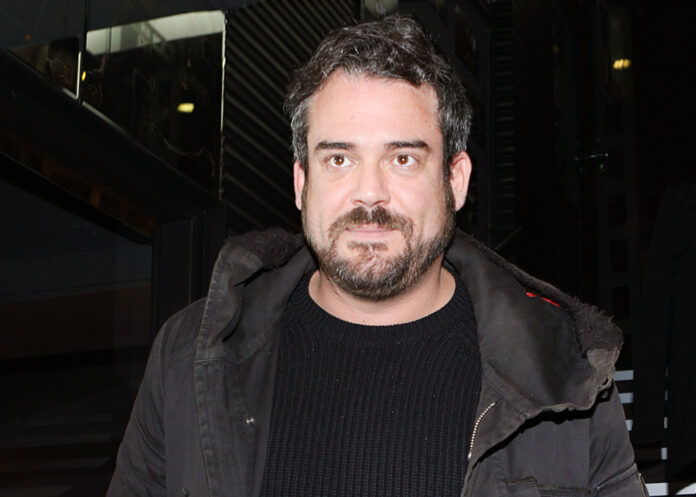 3d8b27a07e04bbc8274a435f4e3be5f7 L.jpg