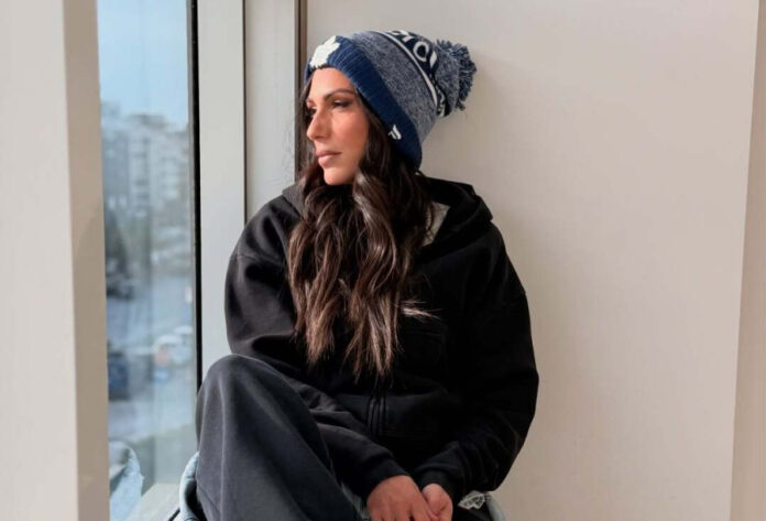 53e04474a6ef87e5cd135a2b96e99ad9 L.jpg