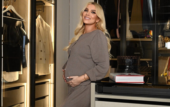 63d8b3bc420f88418ed2210258ea6352 L.jpg