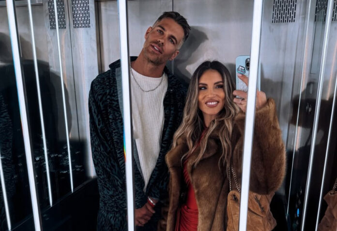 6a9f68fe5845282ec1efe71610bfd855 L.jpg