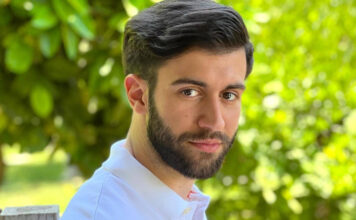 76e50a2bc8a29bbd3566a1820c754aaf L.jpg