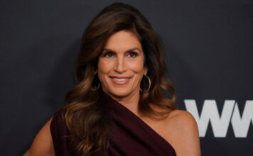 805347f1e4d65537cf44ad2ce25b817c L.jpg